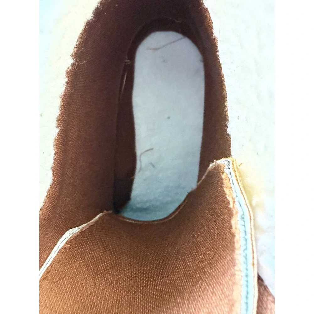 Navy Blue and Tan Faux Shearling Lined Lace Up Duck Boots Size 10